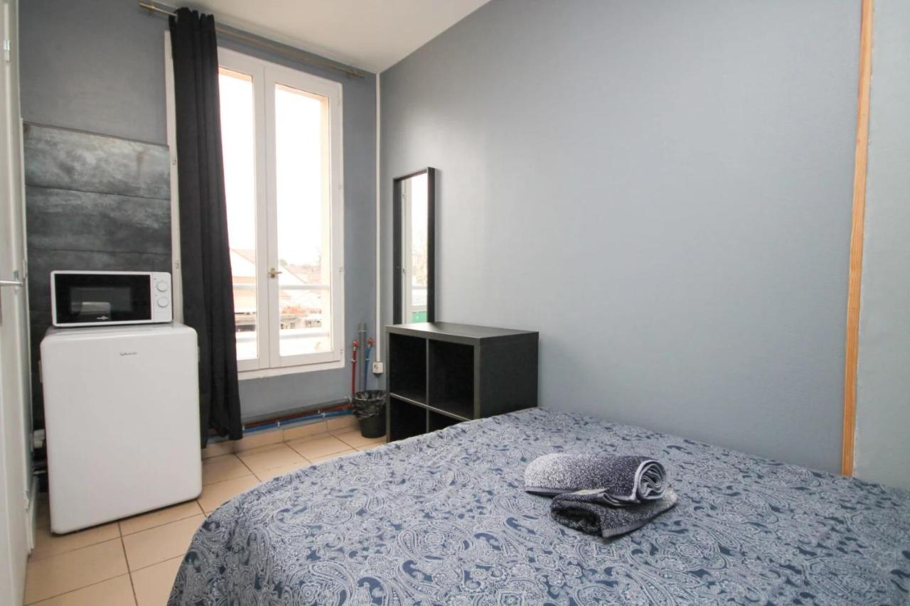 02 - Chambre Avec Lit Double Et Sdb Prive Wifi Saint-Denis  Exterior photo
